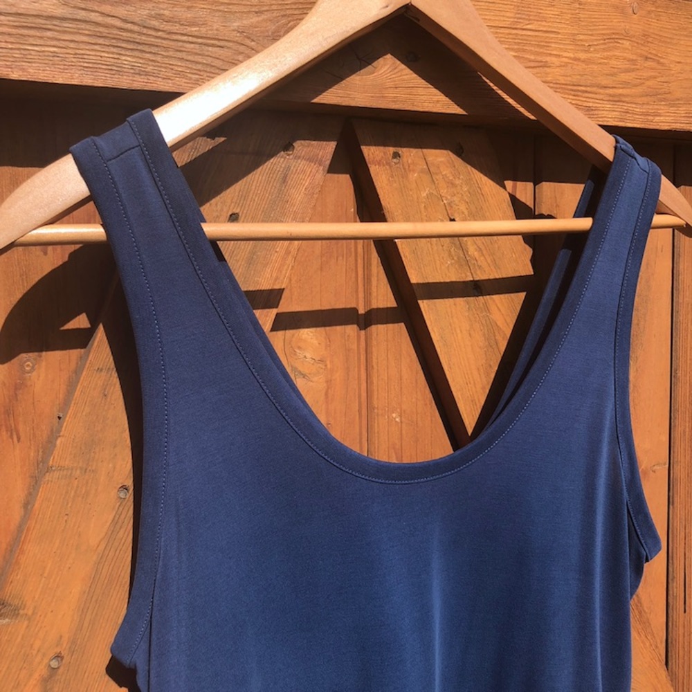 Basic Night Blue Tank - Picture 3 of 5